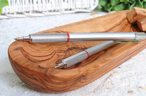 Stift- und Utensilienablage aus Olivenholz für den Schreibtisch 30 cm - Olivenholz erleben