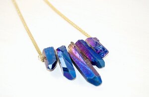 Regenbogenquarz Collier, blau - Crystal and Sage