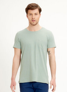 T-Shirt aus %100 Bio-Baumwolle mit Brusttasche - ORGANICATION