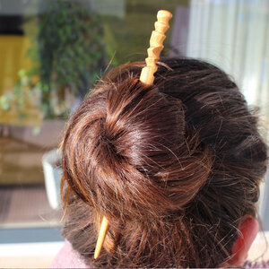 Haarschmuck aus Holz Spirale | Haarstab - Mitienda Shop