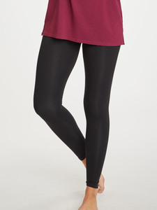 Schwarze Teenie-Yoga-Hosen Black Real Pornos