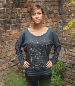 Dreiecke Gold - Fair gehandeltes Flowshirt - Blaugrau - päfjes