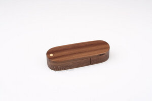 USB Stick aus Holz, aufklappbar - Vireo