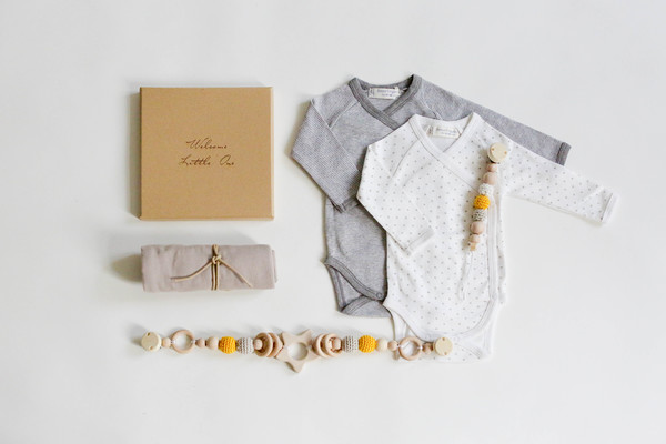 Nonikids Geschenkebox *Erstlingsausstattung Gelb Grau*
