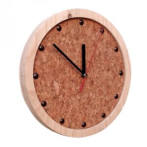 TOCK Holzwanduhr mit Zifferblatt aus Kork - noThrow Design