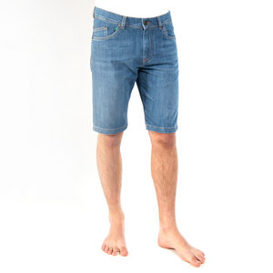 SHORTY LIGHT BLUE Bermuda Shorts aus Jeans in hellblauer Waschung, aus Bio-Baumwolle, fair hergestellt - fairjeans