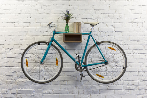 Bicycledudes - Fahrrad Wandhalterung GUSTAV aus nachhaltigem Holz |  Avocadostore