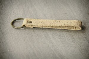 Schlüsselbund, Schlüsselband aus Kork, handgefertigt & vegan - BY COPALA