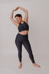 Damen ECONYL® Bustier 'Shape My World' Besonnen Mindful Yoga Fashion - BESONNEN