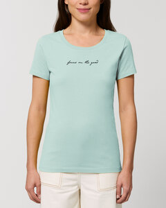 Bio Damen Rundhals-T-Shirt "Focus on the good" aus Bio-Baumwolle - Human Family
