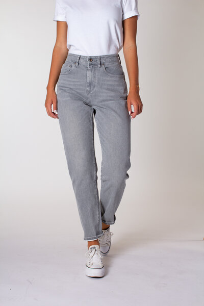 Kiton Denim Tapered-Jeans mit hohem Bund in Schwarz für Herren Herren Bekleidung Jeans Jeans mit Tapered-Fit 
