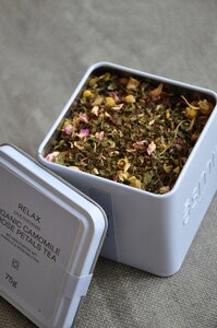 Relax Tee mit Kamille und Rosenblüten - Asmi Ayurveda