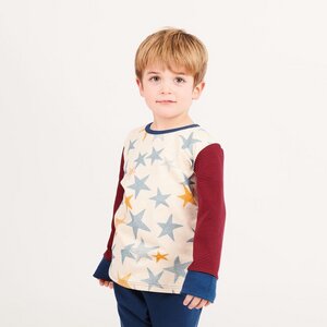 Jungen Langarm-Shirt aus Bio-Baumwolle "Stars | Ringeljersey Dunkelblau-Rot" - Cheeky Apple