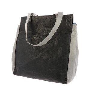 Leichte Shopper-Tasche aus Tyvek© mit Reißverschluss Fiona - schwarz/grau - MoreThanHip