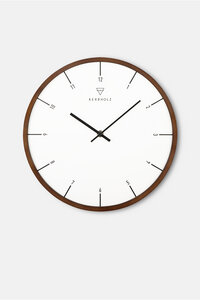 Minimalistische Wanduhr mit Rahmen aus Holz 'EASY CLOKK' - Kerbholz