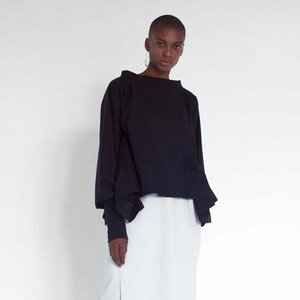 Moderne Bluse mit gerafftem Ärmel aus Bio-Baumwolle - Natascha von Hirschhausen
