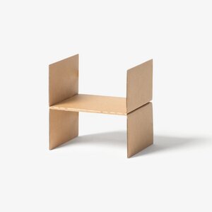 Regalboden | ROOM IN A BOX - ROOM IN A BOX
