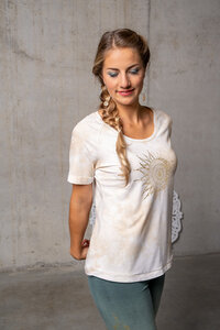 Yoga Shirt Om Mani - The Spirit of OM