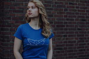 Frauen T-Shirt mit Papierschiff Paperboat aus Biobaumwolle GOTS - Delft blue ILI01 - ilovemixtapes