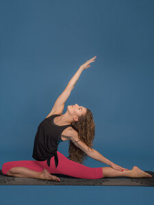 Essential Capri - Yoga Leggings - nice to meet me