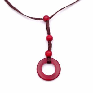 Tagua Kette "Pendant", Länge verstellbar bis ca. 88 cm, Textilband, Steinnuß (Naturprodukt), Fairtrade - Mekhada