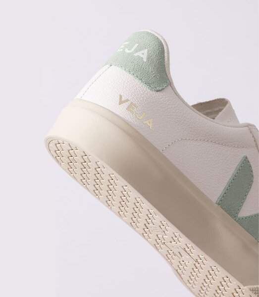 veja campo extra white matcha
