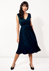 Kurzes Kleid, Midikleid ausgestellt Viskose - SinWeaver alternative fashion