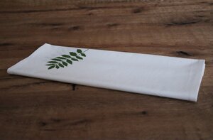 Tischläufer "Pflanzenblatt" handbedruckt - luscinia
