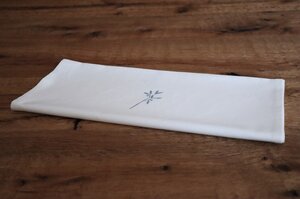 Tischläufer "Zarte Blume" handbedruckt - luscinia