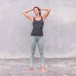 NOURI MELANGE - Damen - lockeres Top für Yoga aus Biobaumwolle - Jaya