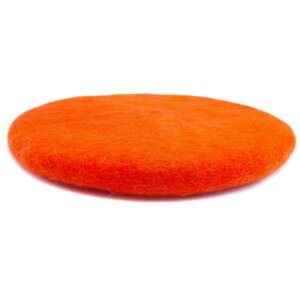 Sitzkissen aus Wolle gefilzt, rund 35cm, verschiedene rot-, gelb- und orangetöne - feelz