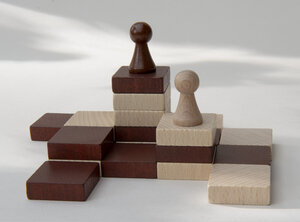"Volterra" - Strategiespiel aus Holz - Steffen-Spiele