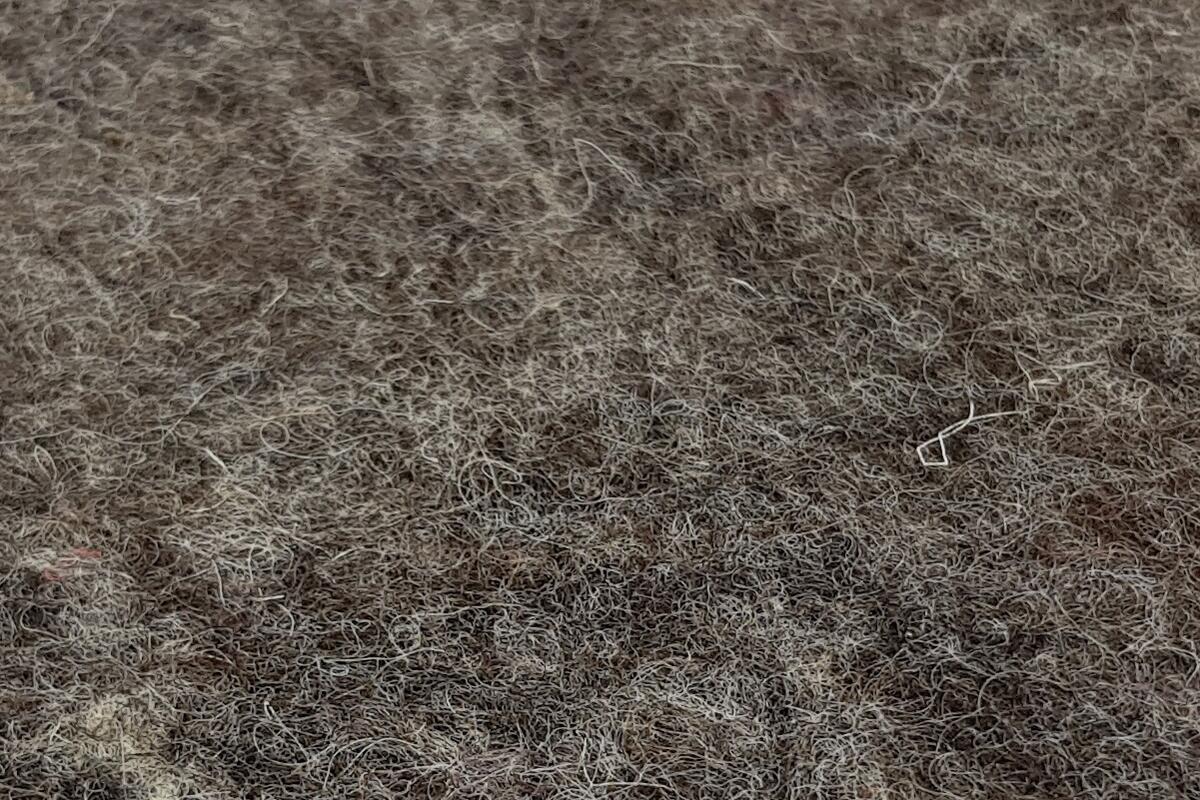 feelz - Sitzkissen aus Wolle gefilzt, eckig 35x35cm, Grau, Weiß, Natur