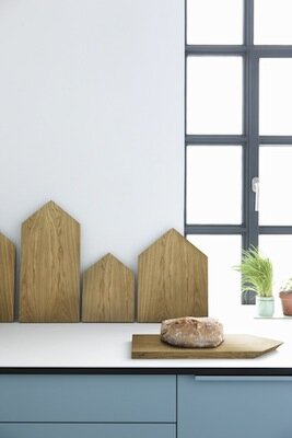 Ferm Living Holz Schneidebrett House In Hausform Avocadostore