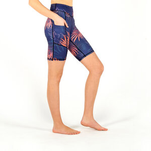Biker Shorts mit drei Eingrifftaschen - Yoga Hero