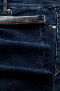 Slim-Fit Jeans aus Recycling und Bio Baumwolle - John - Clean Medium Used - Kings Of Indigo
