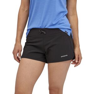 Laufshorts - W's Nine Trails Shorts 4 in. - aus recyceltem Polyester - Patagonia