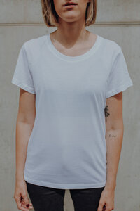 Frauen Basic Shirt aus Biobaumwolle Made in Portugal / ILP7 - ilovemixtapes