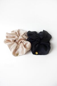 Zero Waste DIY-Haarbänder 2-er Set zum Nähen "The Silky Scrunchies" - JULIANA MARTEJEVS