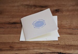 Handbedruckte Stoff-Grußkarte "Dicker Käfer" mit Briefumschlag - luscinia