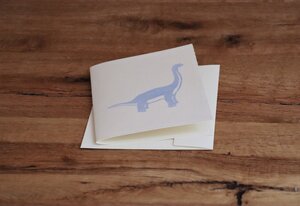 Handbedruckte Stoff-Grußkarte "Dinosaurier Blau" mit Briefumschlag - luscinia