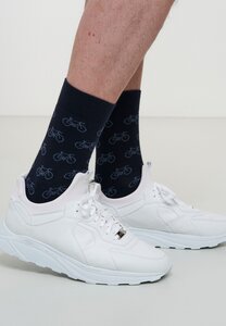 Socken aus Biobaumwolle | ALMOND BIKES - recolution