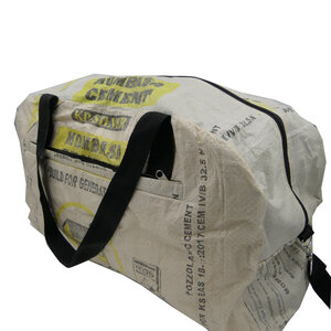 Weekender | Upcycling Sporttasche recycelt aus Zementsäcken - fairtrade - Nyuzi Blackwhite