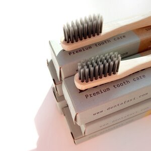 4er Pack Bambus Aktivkohle Zahnbürste Erwachsene - weich - Dentafari