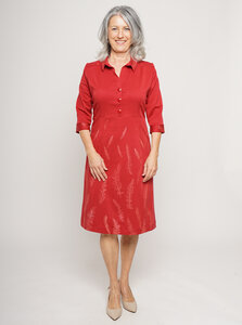 Hemdblusenkleid in Rot mit Schafgarbendruck - Peaces.bio - handbedruckte Biomode