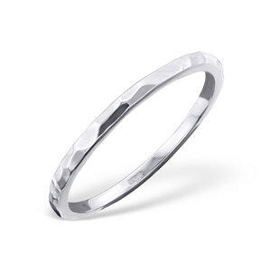 Ring mit Struktur aus 925er Sterling Silber - LUXAA