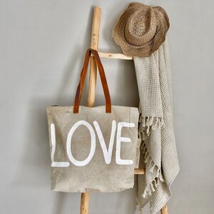 Shopper Bag LOVE. Tasche aus recyceltem Canvas Zeltstoff, handbemalt - Liefe NL