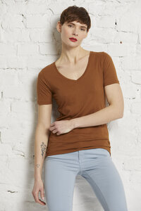 Damen T-Shirt, V-Auschnitt, aus Biobaumwolle und Modal "Metro v-neck tee" - Wunderwerk