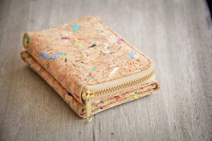 Portemonnaie / Brieftasche aus Kork mit Farb-Akzenten - BY COPALA