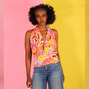 Neckholder Shirt Taminah mit floralem Muster rückenfrei - ManduTrap